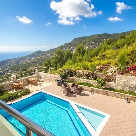 4 Bedroom - White Village Villa Alanya